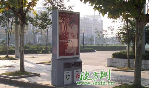  廣告垃圾箱驚艷亮相廣東汕頭街道。