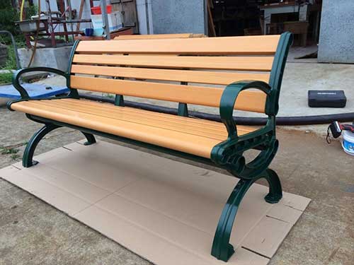 珠?！皣疑殖鞘小睂?duì)戶外休閑椅廠家的選擇