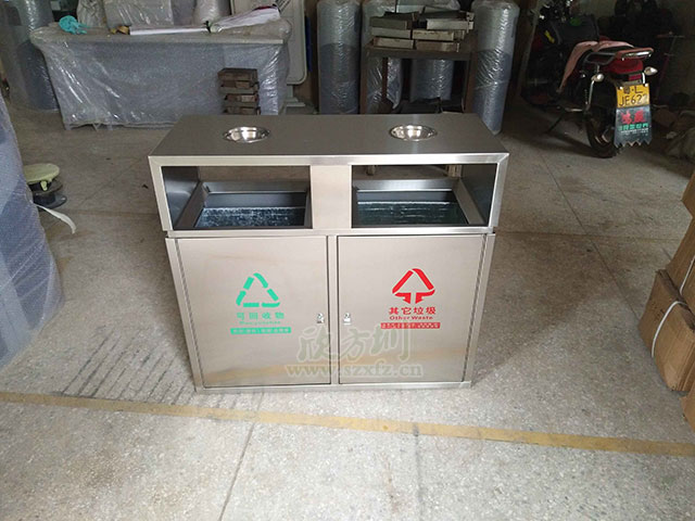 不銹鋼垃圾桶也屬于環(huán)保垃圾桶嗎？