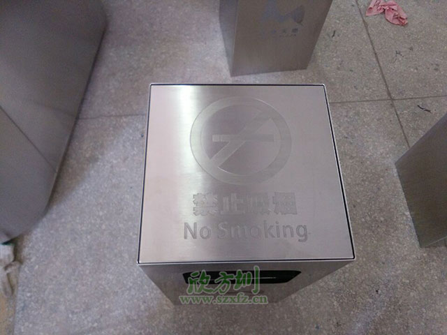 不銹鋼垃圾桶廠家對產(chǎn)品表面可做哪些效果？